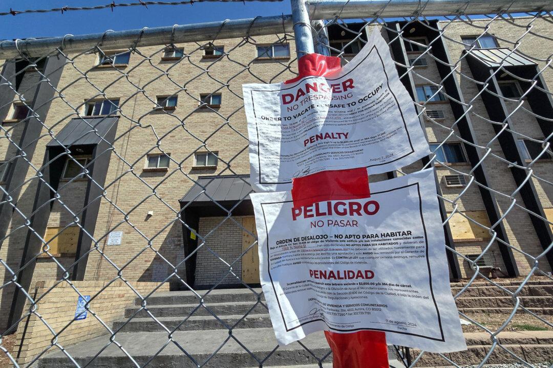 Property Manager Accuses Venezuelan Gang of Taking Control of Aurora Apartments, Attempting Extortion