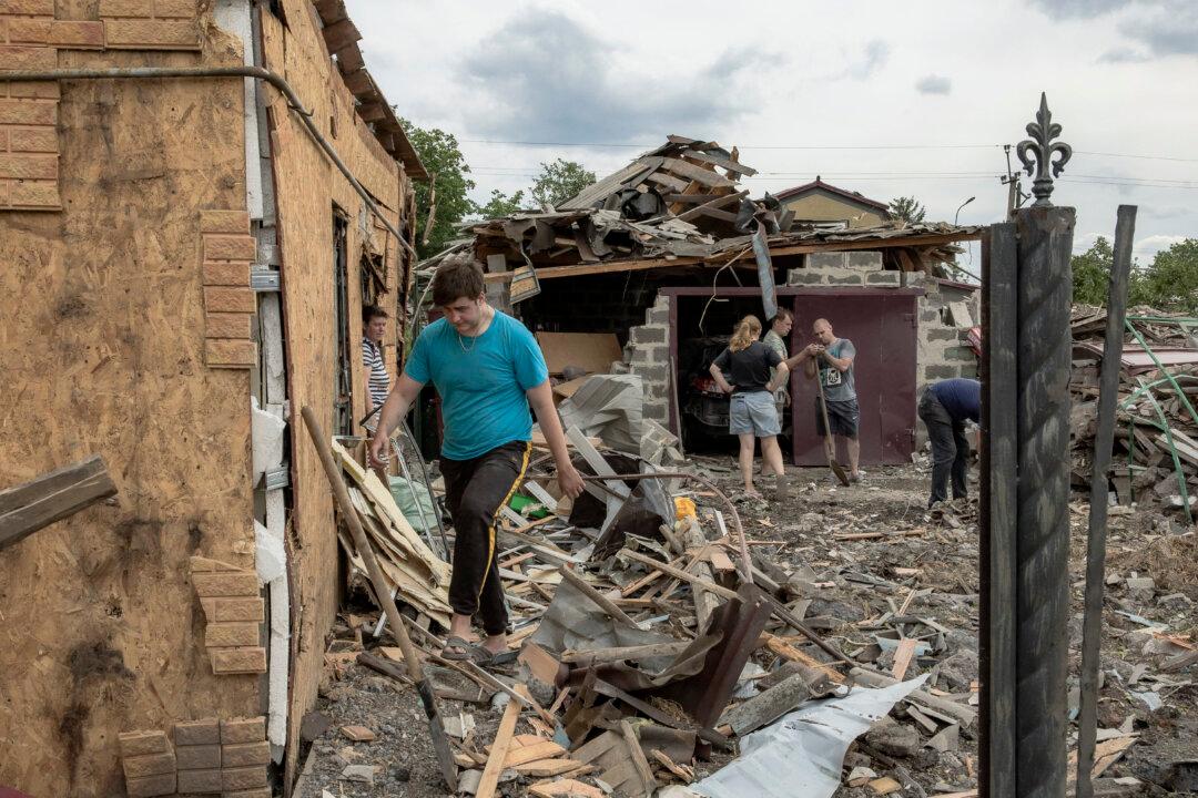 Russian Forces Capture Village Near Key Ukrainian Transit Hub, Moscow Claims
