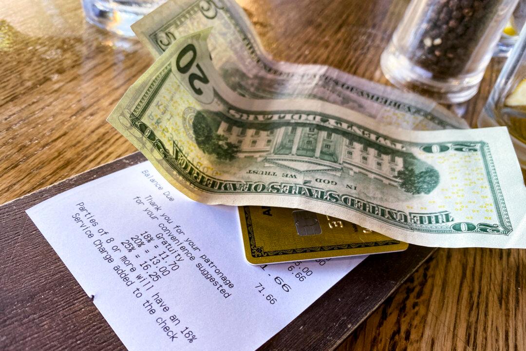 Senate Passes ‘No Tax on Tips Act’ in Unanimous Vote