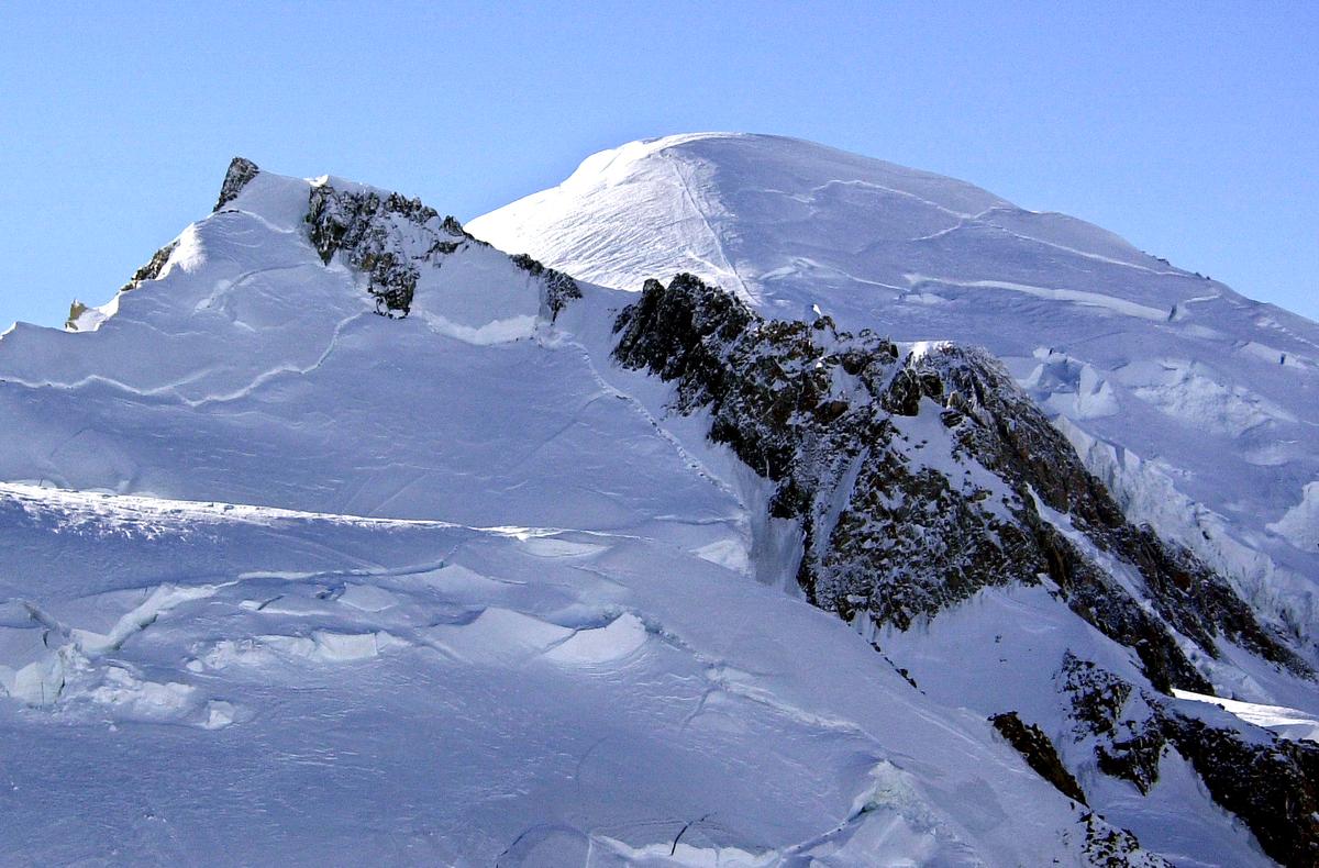 2 Italian and 2 South Korean Climbers Found Dead Close to Mont Blanc’s Summit