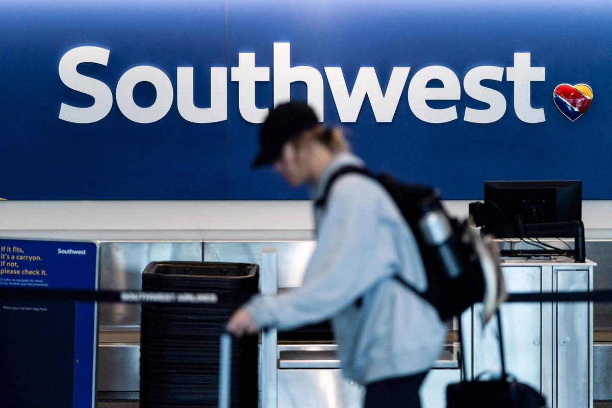 DOT Files Lawsuit Against Southwest Airlines for Chronic Flight Delays