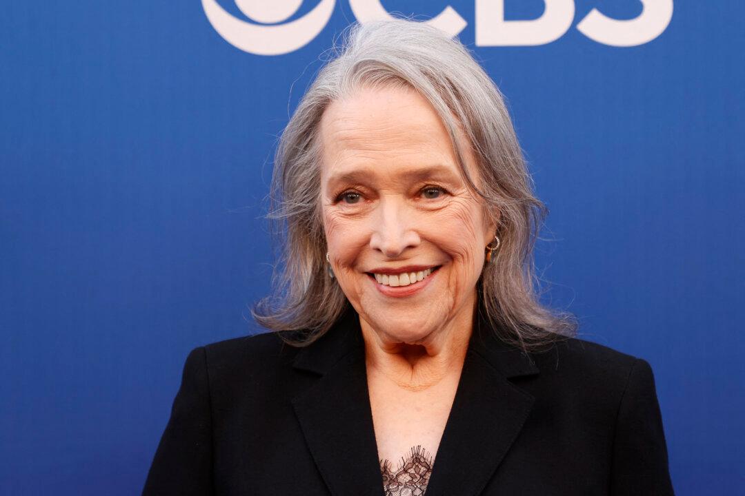 Actress Kathy Bates Announces Retirement Plans After Five-Decade Career