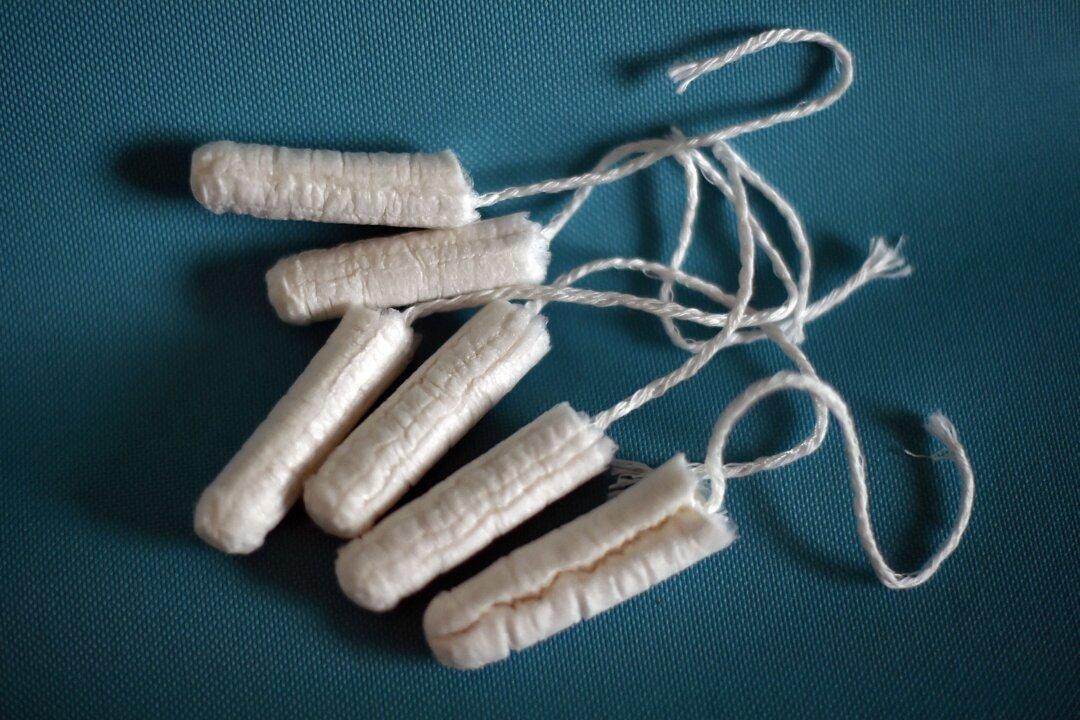 FDA to Investigate Potential Risks of Toxic Metals Found in Tampons