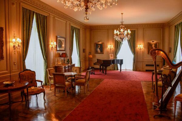 The music room of the Bellosguardo Estate in Santa Barbara. (Christopher Reynolds/Los Angeles Times/TNS)