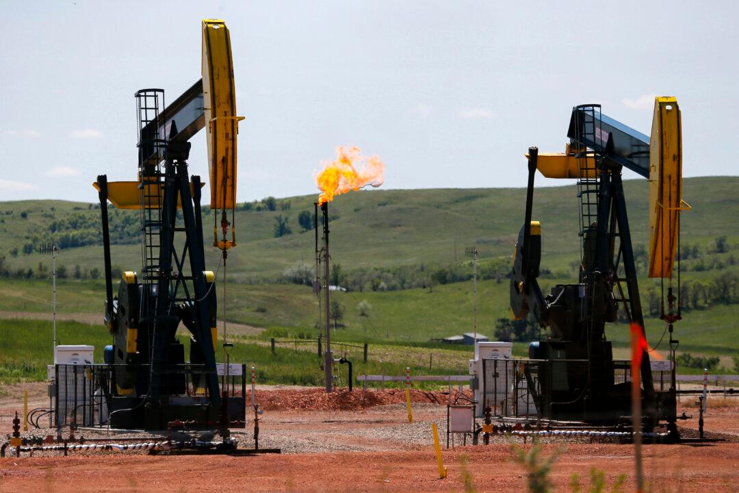 News Brief: Trump Pledges to Accelerate Approvals for Billion-Dollar Projects; FBI Director to Step Down Before Trump Takes Office; CEO Murder Suspect’s Lawyer Says He’s Received Offers to Cover Legal Bills