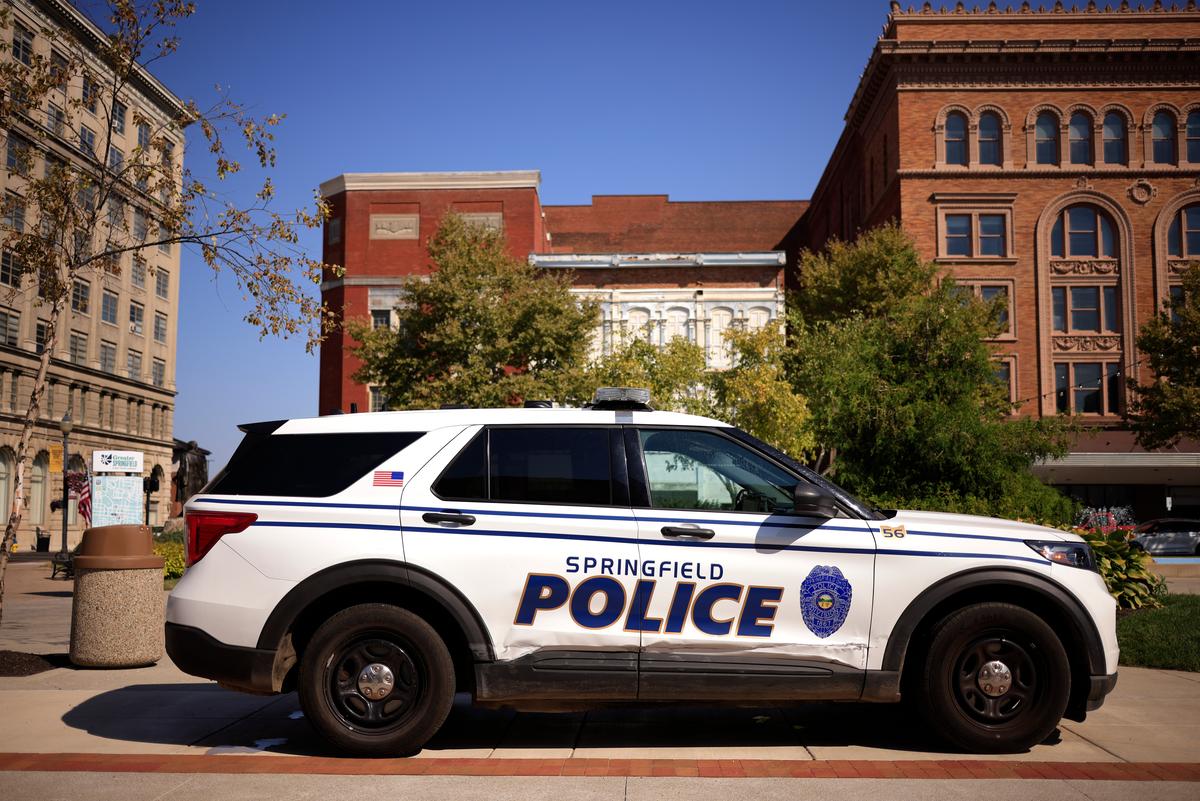 A Springfield police cruiser parked downtown on Sept. 16, 2024. (Luke Sharrett/Getty Images)