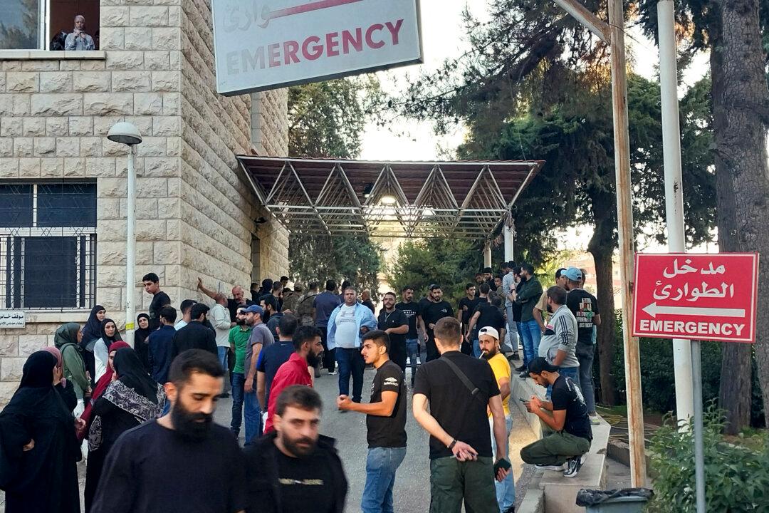 Ottawa U’s Special Adviser on Anti-Semitism Apologizes, Resigns After Posts Praising Pager Explosions in Lebanon