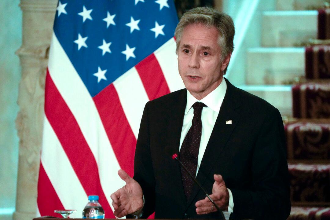 Blinken Says US Not Involved in Hezbollah Pager Attacks, Urges Restraint Amid Cease-Fire Talks