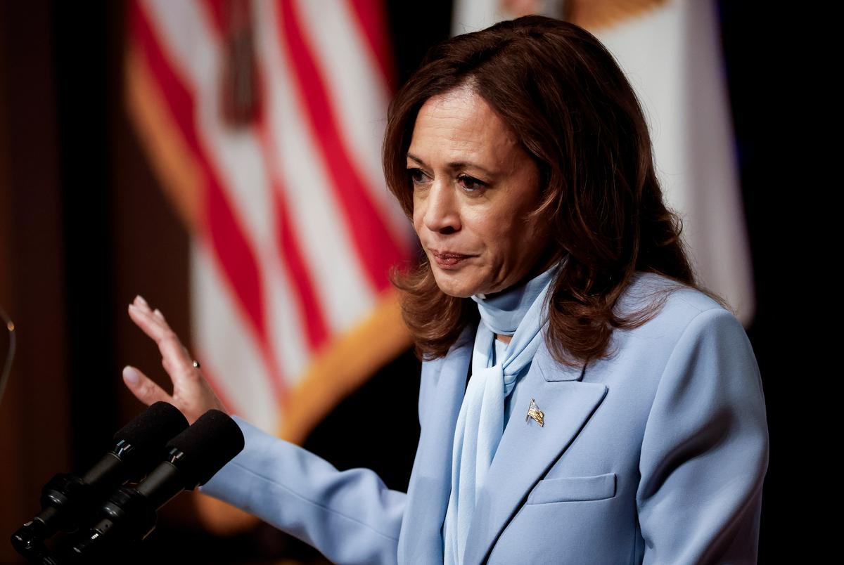 Harris Makes Call for Eliminating Filibuster to Codify Roe Into Law