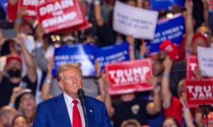 Trump Says Heâll Visit Springfield, Aurora in âNext 2 Weeksâ