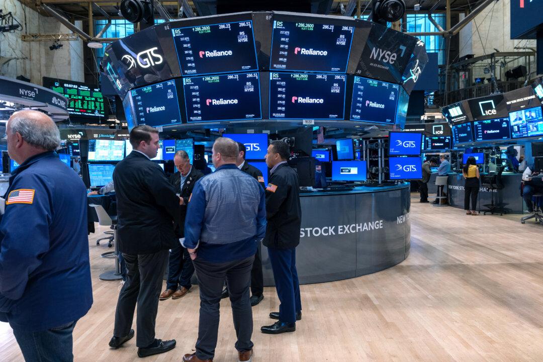 Wall Street Soars as Dow, S&P 500 Set Record Highs After Fed Rate Cut