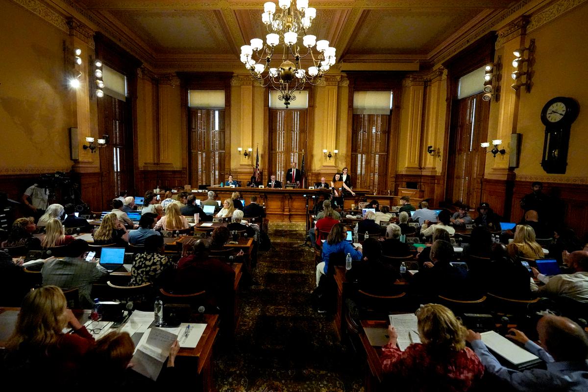 Georgia Election Board Approves Rule Requiring Hand Count of Ballots thumbnail