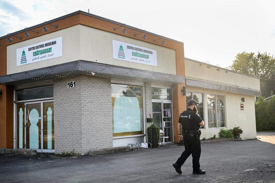 Man Charged With Weapon Possession After Three People Injured at Montreal-Area Mosque