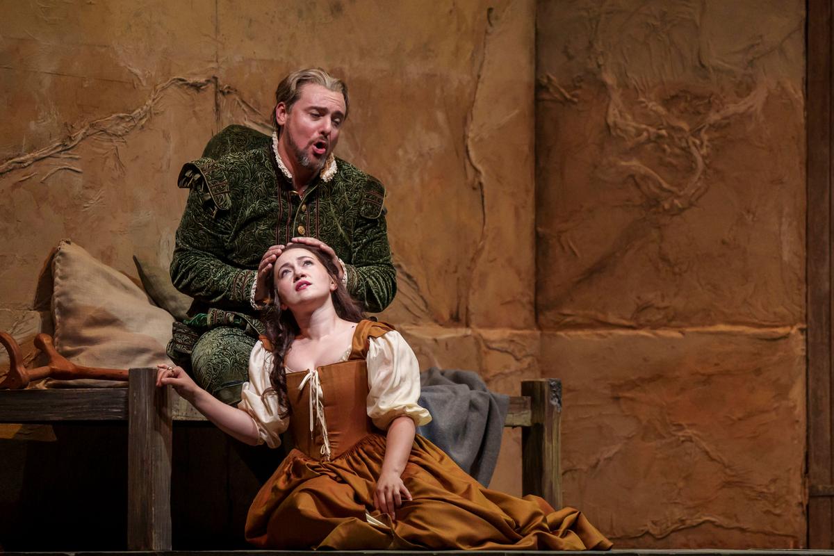 ‘Rigoletto’: A Riveting Operatic Thriller