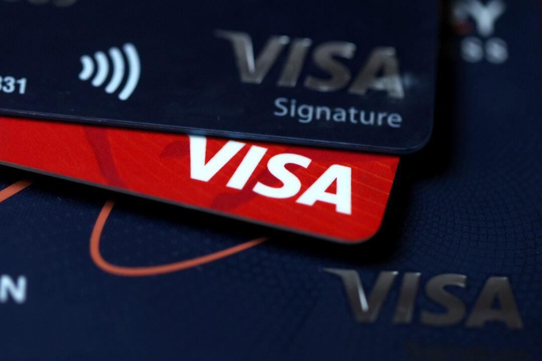 Store Credit Card Rates Top 30 Percent Ahead of CFPB Late-Fee Rule
