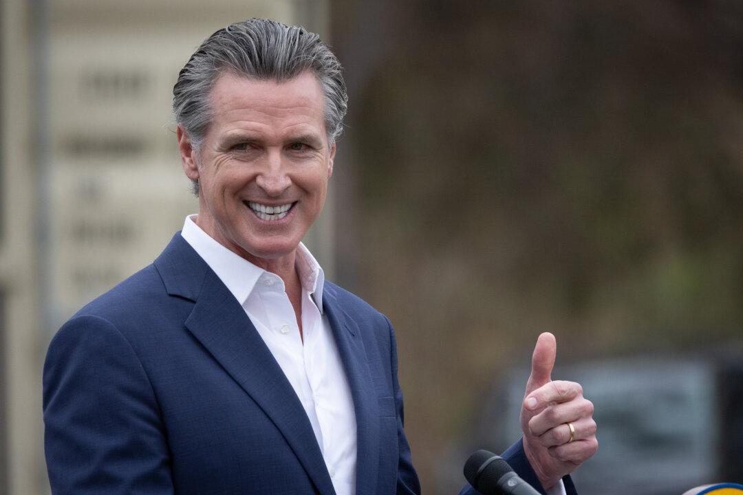 California Governor Signs 22 Bills That Tighten Gun Laws and Aim to Reduce Violence