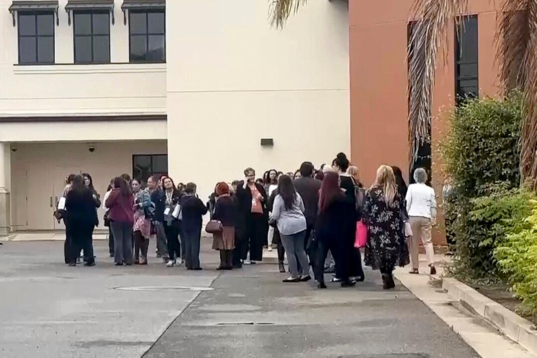 5 Injured After Explosion at Santa Maria Courthouse in Central California