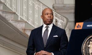 NYC Mayor Adams Sidesteps Question About Rejoining Republican Party