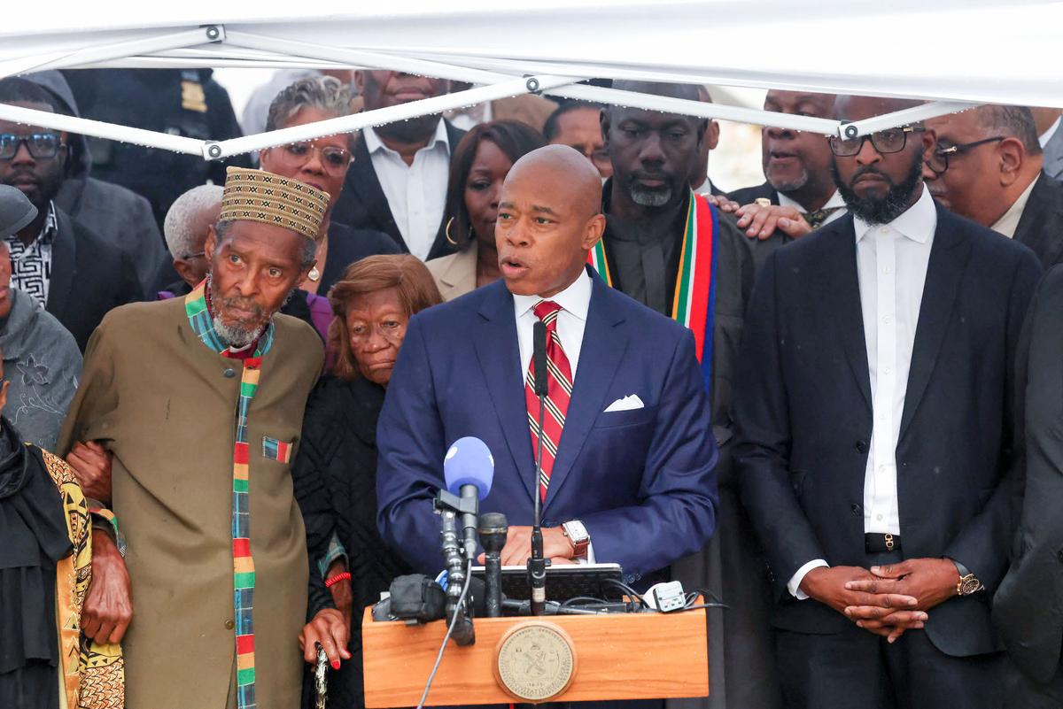 New York City Mayor Adams Faces Pressure After Federal Indictment