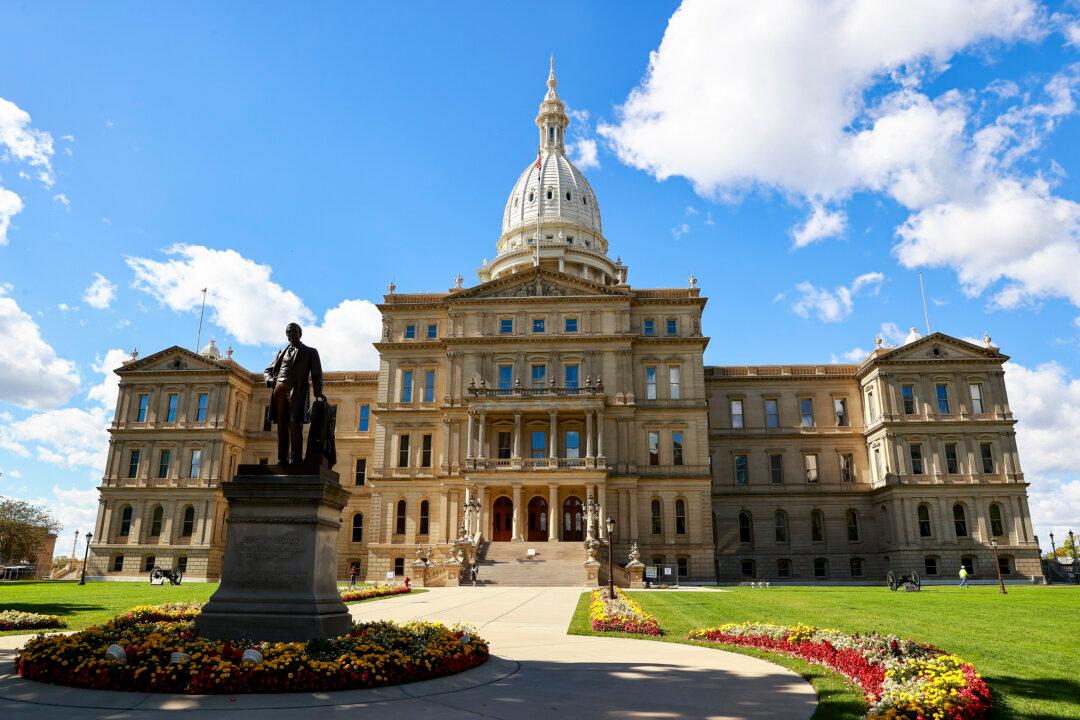 Battles for Statehouse Supermajorities Heat Up