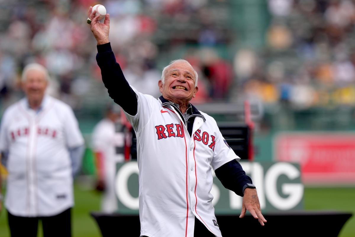 Red Sox Honor Radio Voice Joe Castiglione Who Is Retiring After 42 Years