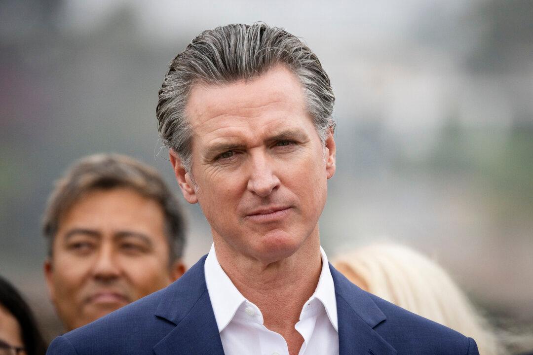 Newsom Approves $50 Million to Help Illegal Immigrants, Boost California’s Legal Defense
