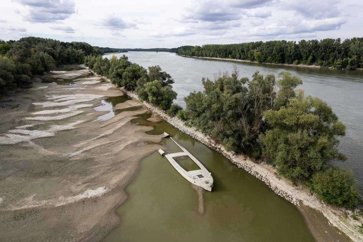 Low Danube Reveals Sunken World War II Ships in Serbia, Hungary