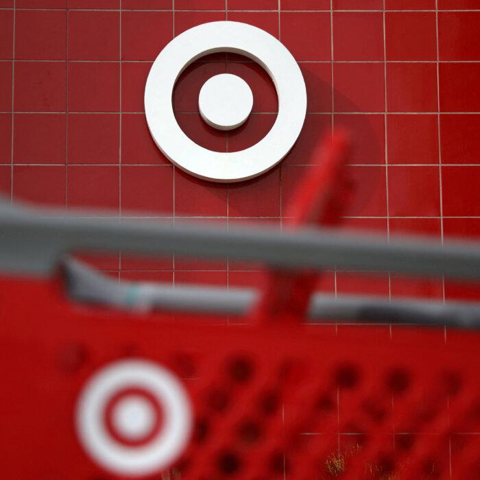 Target to Hire 100,000 Seasonal Employees, Launches Early Holiday Promotions