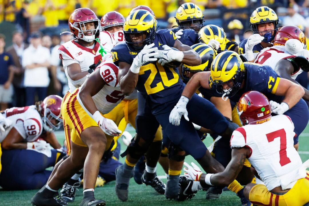 Top 25 Roundup: No. 18 Michigan Edges No. 11 USC on Late TD
