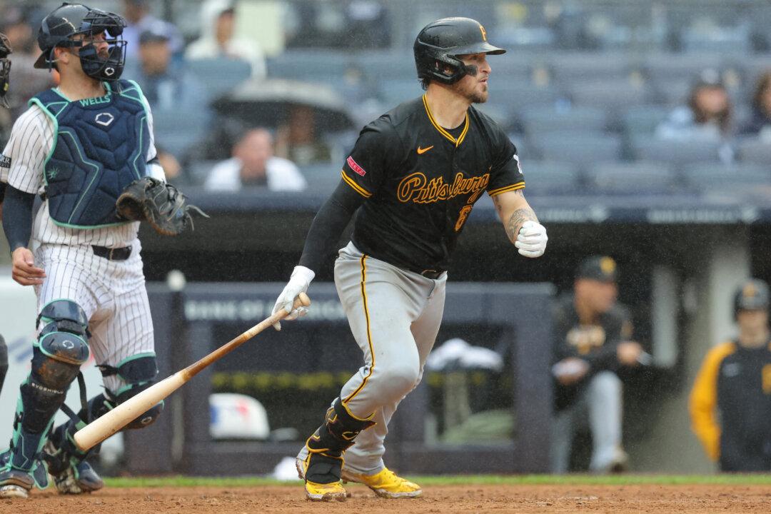 MLB Roundup: Yanks Fall to Pirates, Still Land AL’s No. 1 Seed