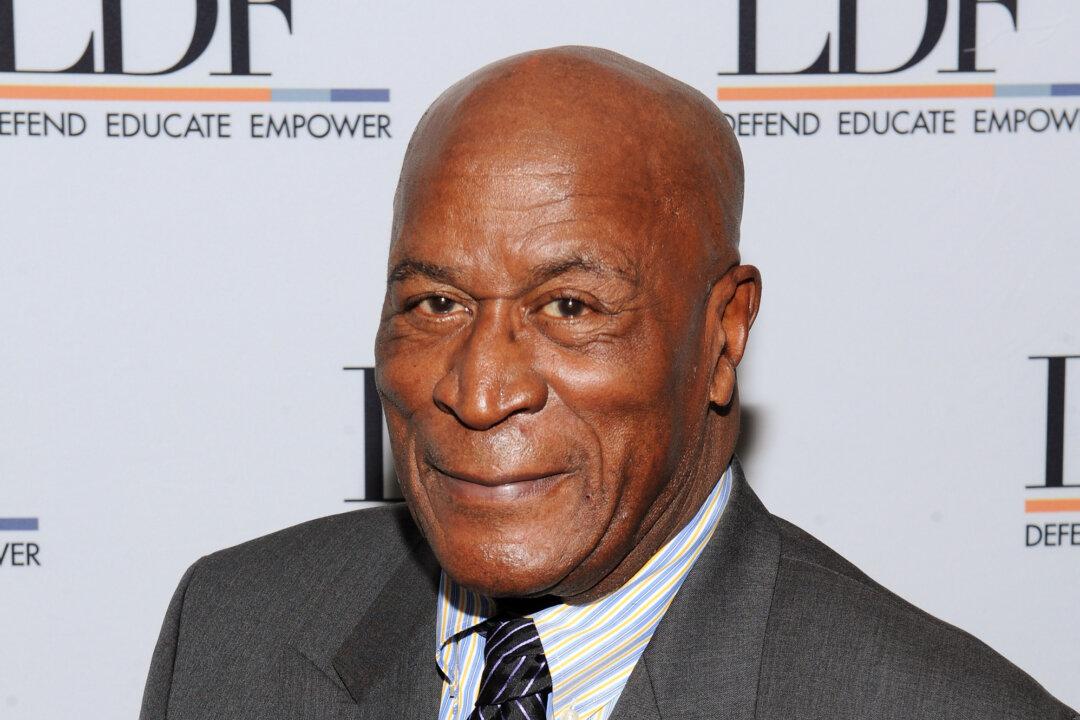 ‘Good Times’ and ’Roots’ Star John Amos Dies at 84