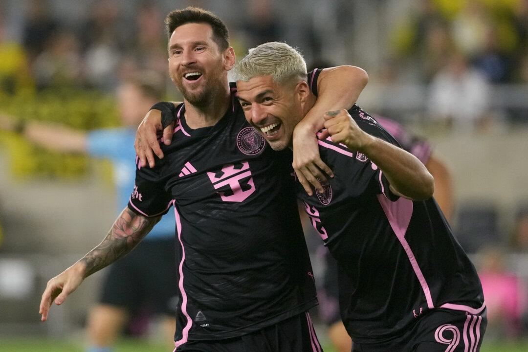 Lionel Messi, Inter Miami Win MLS Supporters Shield With 3–2 Win at Crew