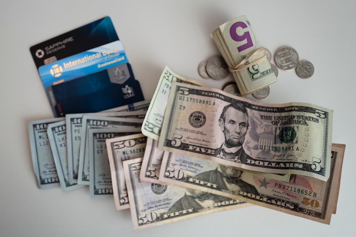 US Household Debt Reaches Fresh Record High of $18.59 Trillion: New York Fed thumbnail