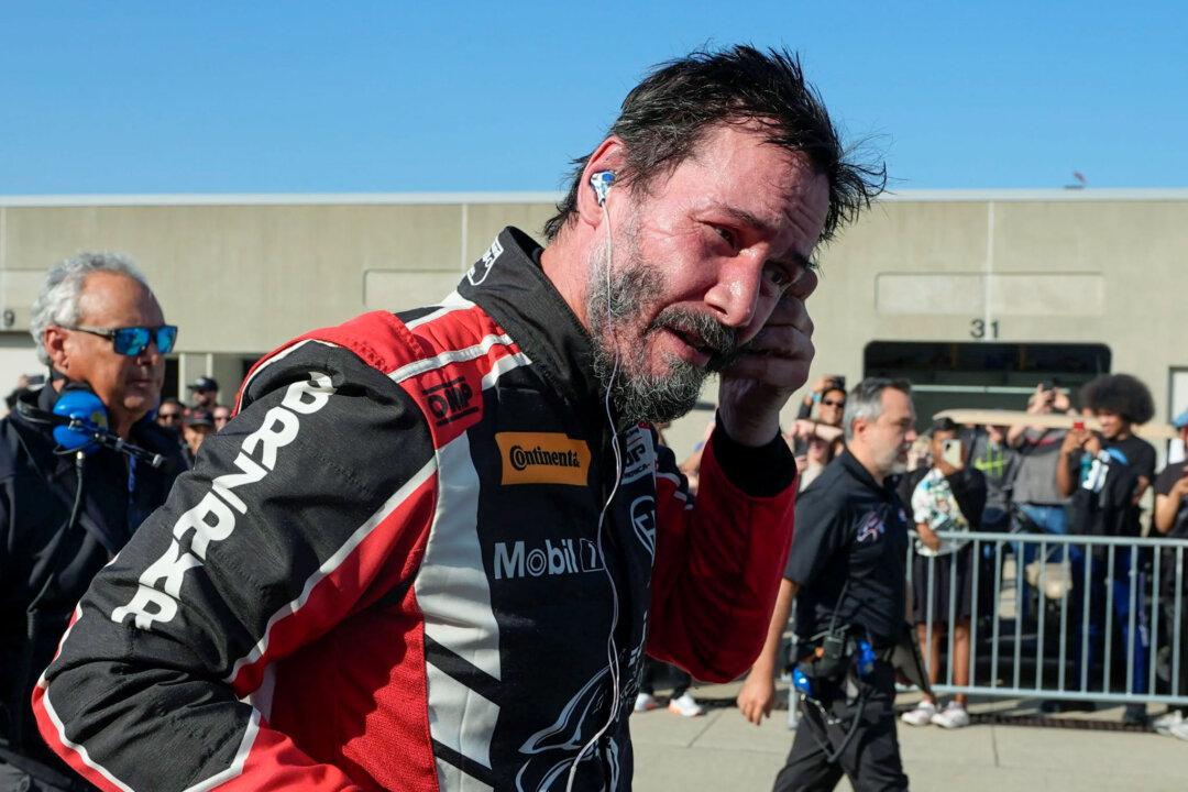 Keanu Reeves Spins Out During Professional Auto-Racing Debut at Indianapolis Speedway