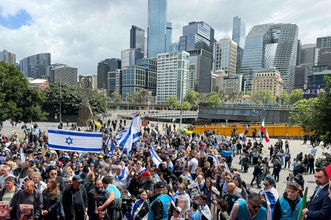 How Israeli, Palestinian Supporters Marked Oct. 7 Across Australia