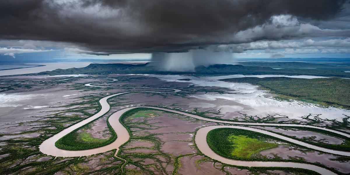 The Curator's Award went to Tom Putt from Australia for "Storm Dump," taken in Western Australia. (© Tom Putt / The 15th Epson International Pano Awards via SWNS)