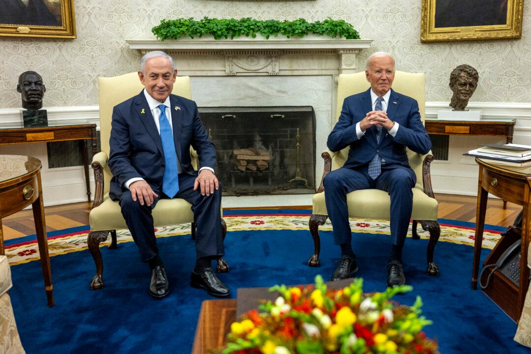 Biden, Harris Speak With Netanyahu as Middle East Awaits Israeli Response to Missile Attack