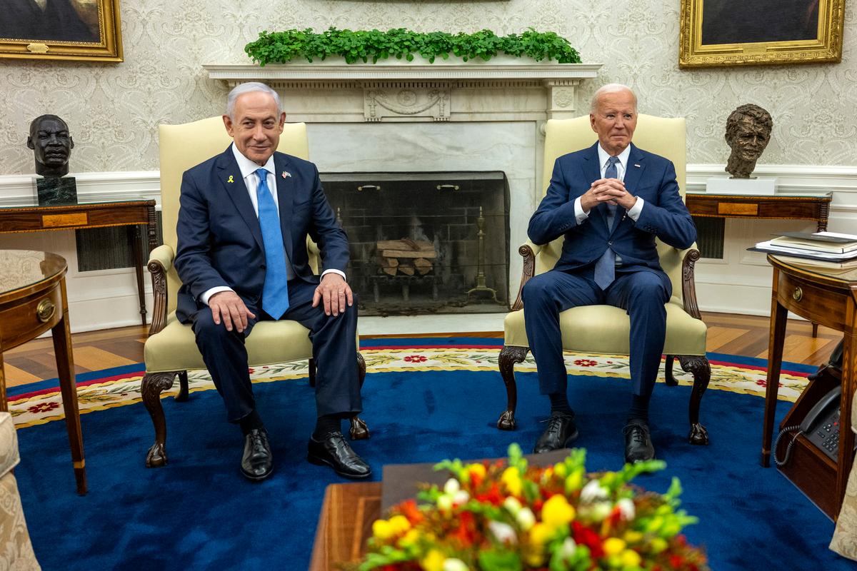 Biden, Harris Speak With Netanyahu as Middle East Awaits Israeli Response to Missile Attack