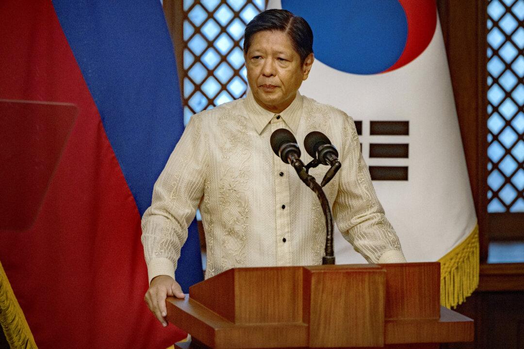 Filipino President Urges ASEAN Leaders to Adopt Measures to Stop ‘Harassment’ by China