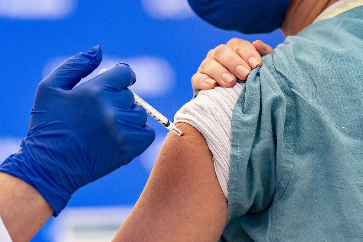 Appeals Court Revives Montana Law Barring Vaccine Status Discrimination