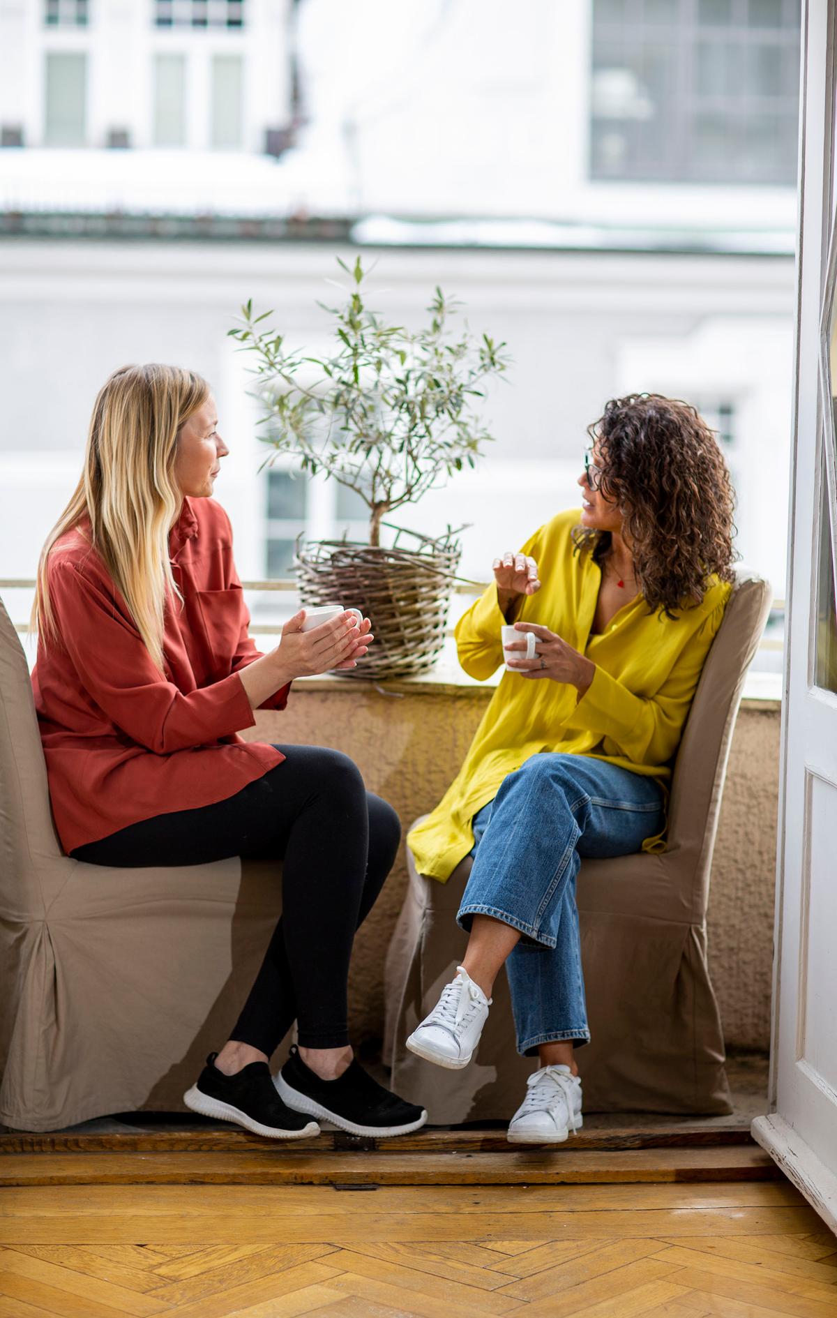 There are usually telltale signs of when someone is engaging honestly with you or not. (EMS-FORSTER-PRODUCTIONS/Getty Images)