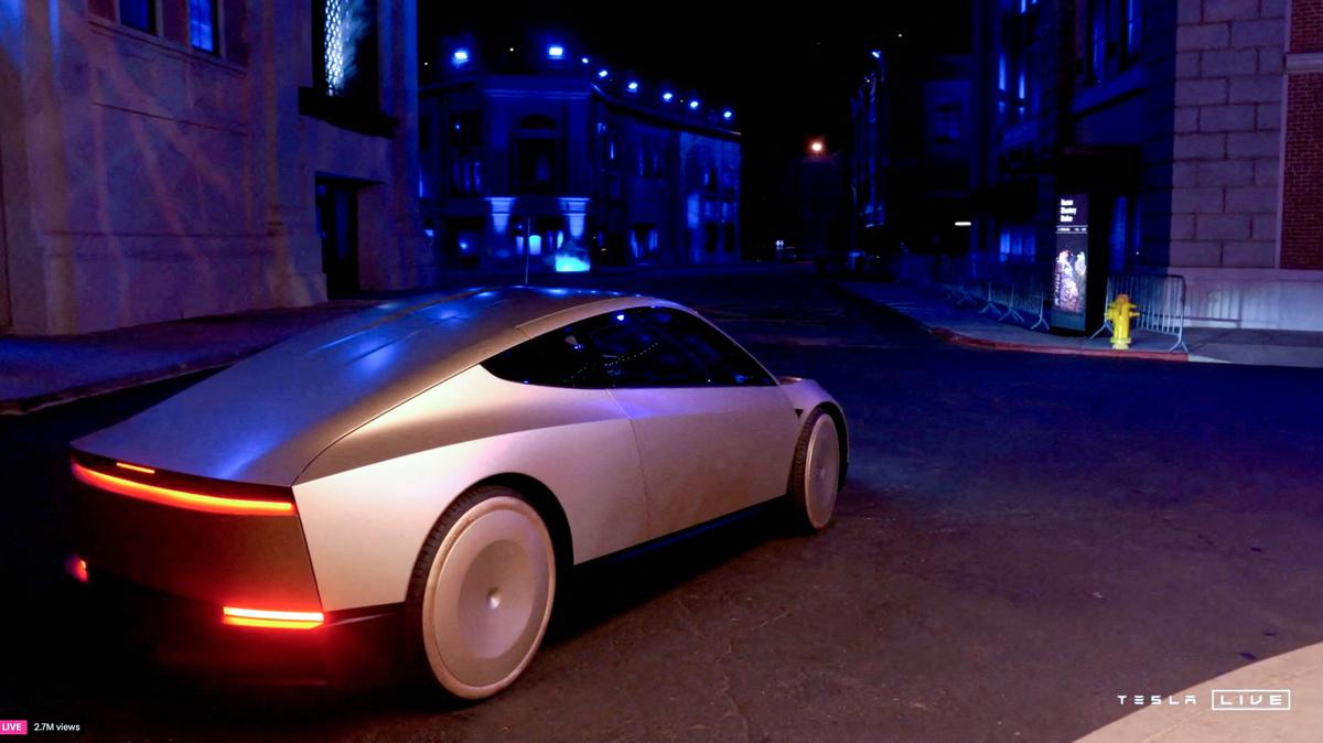 Musk Says Tesla Robotaxi Rides Could Begin June 22 in Austin, Texas