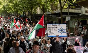 Restaurateur Apologises for Offensive Anti-Israel Sign