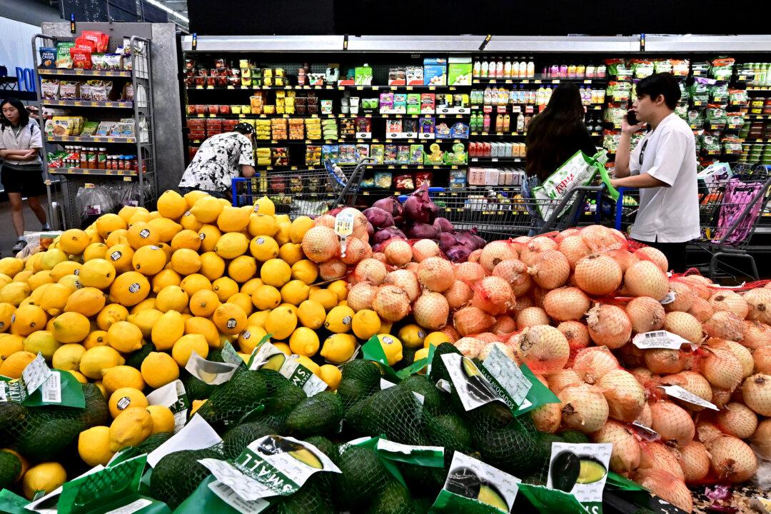 Consumer Confidence Tumbles Amid Frustration Over High Prices