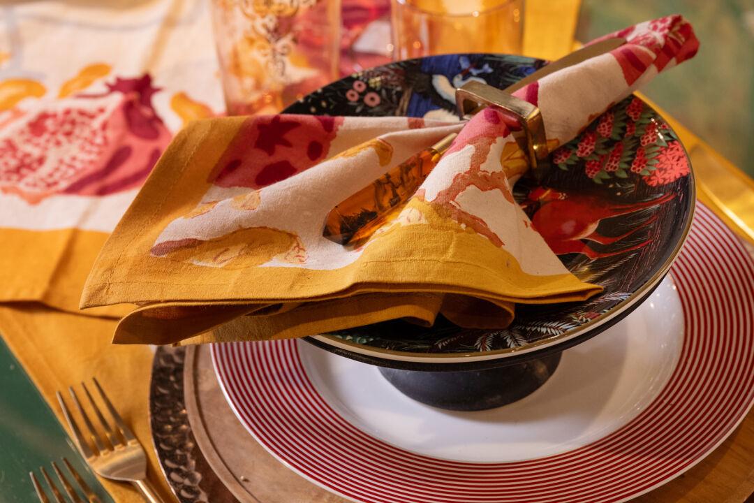 Creating Enchanting Fall Tablescapes