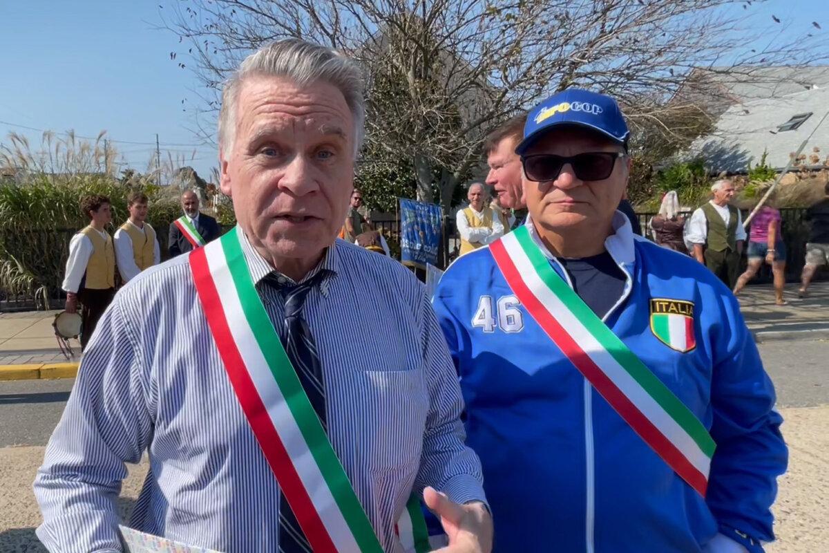 Rep. Chris Smith (R-N.J.) (L) attends the 33rd annual Ocean County Columbus Day Parade and Italian Festival in Seaside Heights, New Jersey, on Oct. 13, 2024. (Frank Liang/The Epoch Times)