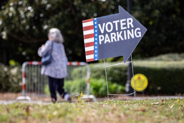 Voters take to the polls in Smyrna, Ga., on Oct. 15, 2024. (John Fredricks/The Epoch Times)