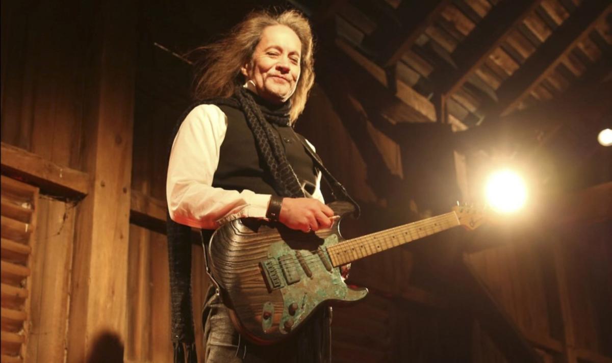 Jake E. Lee, Former Ozzy Osbourne Guitarist, Shot Multiple Times in Las Vegas