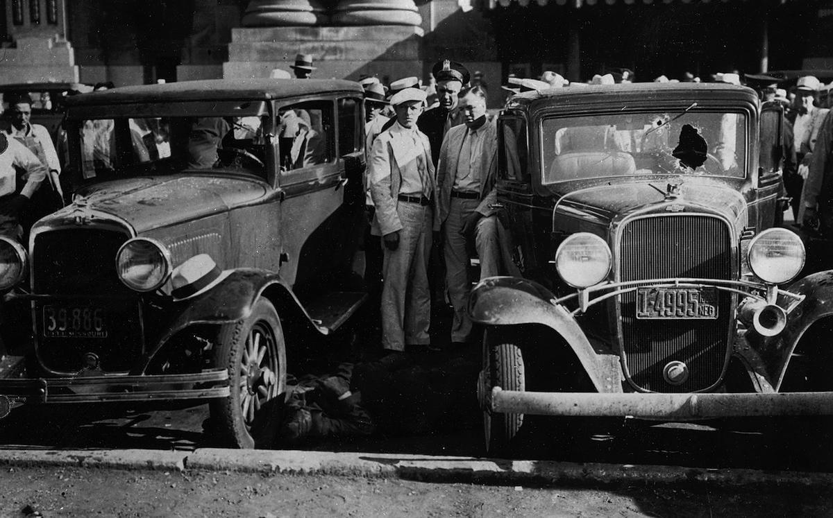 The aftermath of the "Kansas City Massacre." (Public Domain)