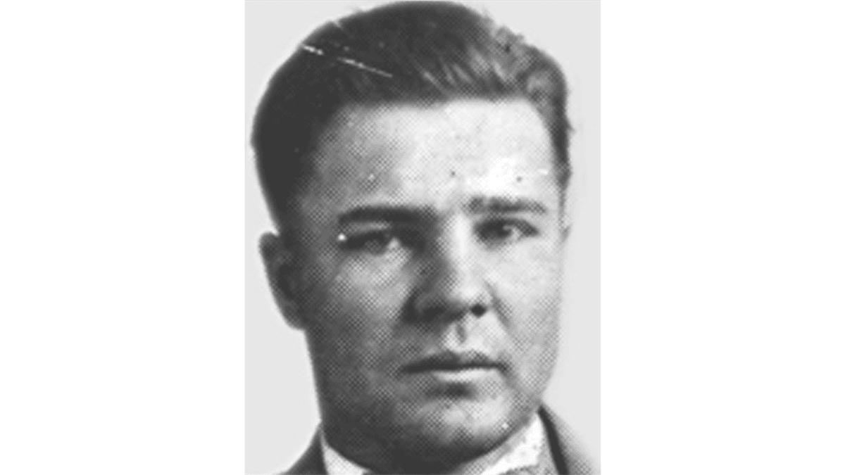 A crop of Pretty Boy Floyd's FBI mugshot. (Public Domain)
